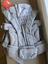 Ergobaby Omni Deluxe